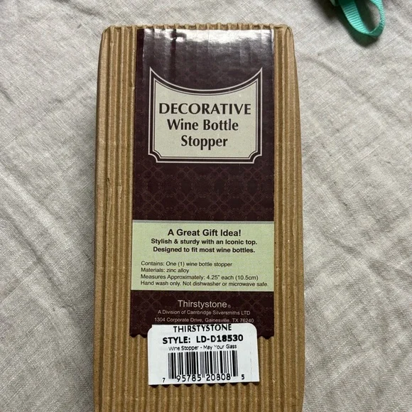 Elegant Silver Wine Stopper - Picture 4 of 4